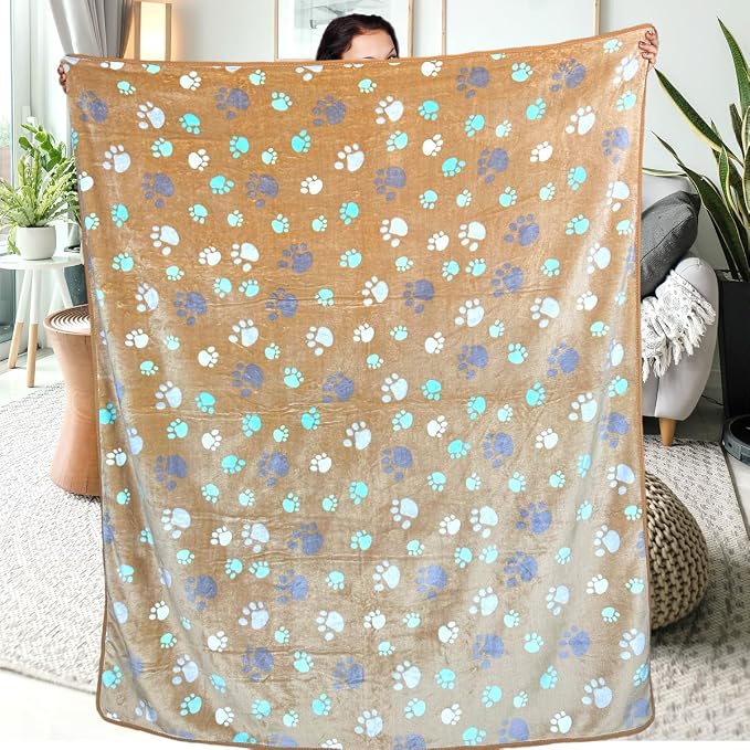 Dog Blankets for Large Dogs, Soft Fluffy Flannel Pet Blanket Mat Cover for Bed - Image 4