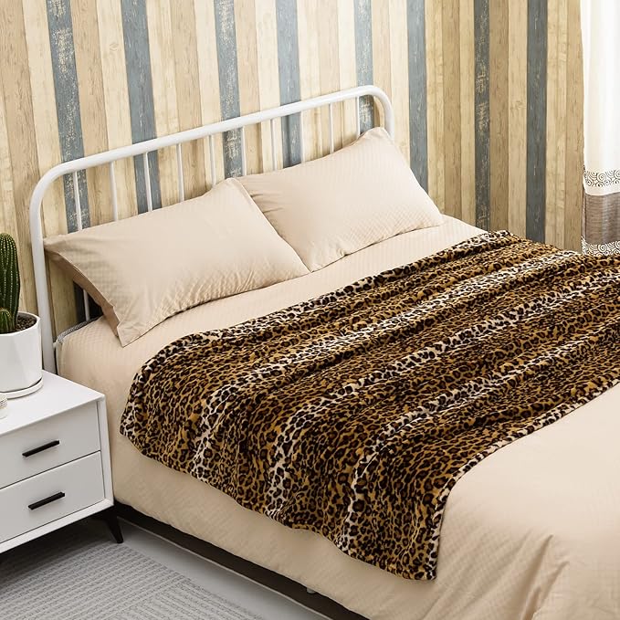 Bnuitland Leopard Print Fleece Flannel Throw Blanket, 300 GSM Double Sided - Image 3