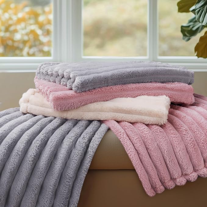 LINENLUX 1 Pack 3 Soft Dog Blanket Washable Warm Fleece Cat Blankets - Image 7