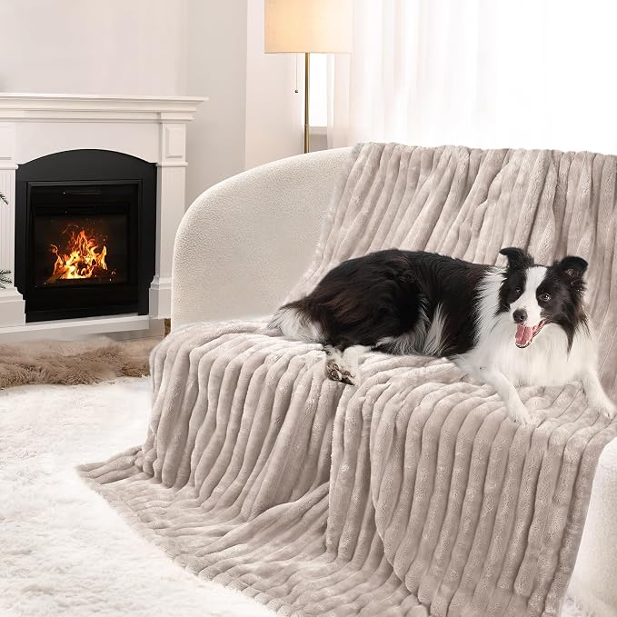 Waterproof Dog Blanket, Soft Fleece Blanket - Image 6