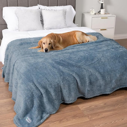 PetAmi Fluffy Waterproof Dog Blanket by PetAmi